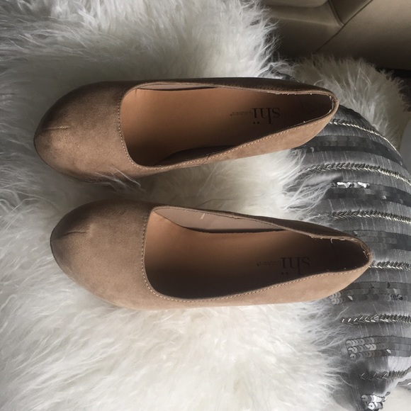 Wedge Tan booties - Picture 3 of 5